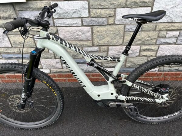 Specialized - Levo