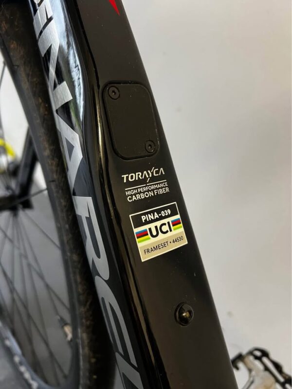 Pinarello - F1 Carbon Black Road Bicycle