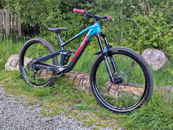 Trek - Slash Enduro Mountain Bike 29 - Image 3